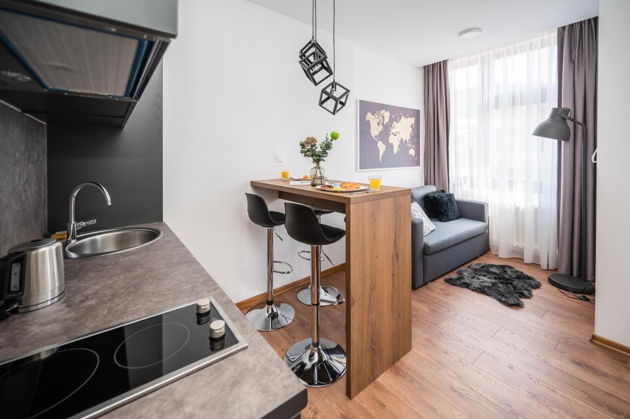 Modern And Bright - Main Street Aparthotel *
